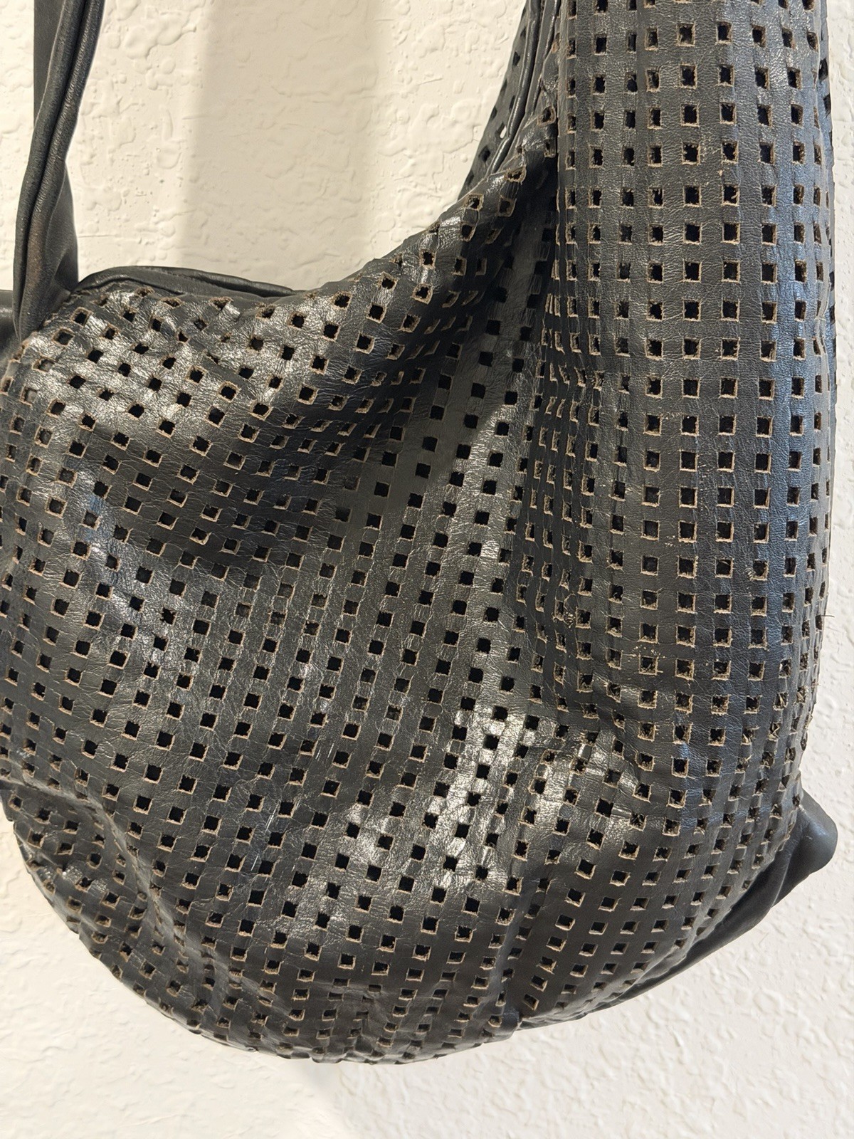 Vintage Rare Brio Cut Out Leather Hobo Crossbody Shoulder Bag Black PreOwned