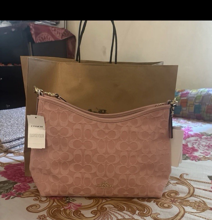 Coach Pink Laurel Sig Shoulder Bag Zip Closure Adjustable Detachable Strap Gold