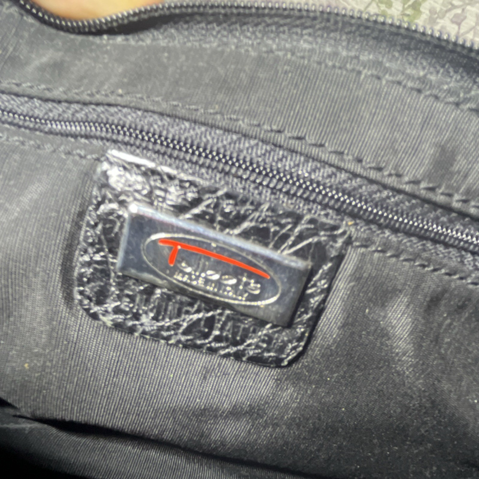 Tignanello Talbots Made in Italy Black Crocodile Embossed Shoulder Bag Vintage