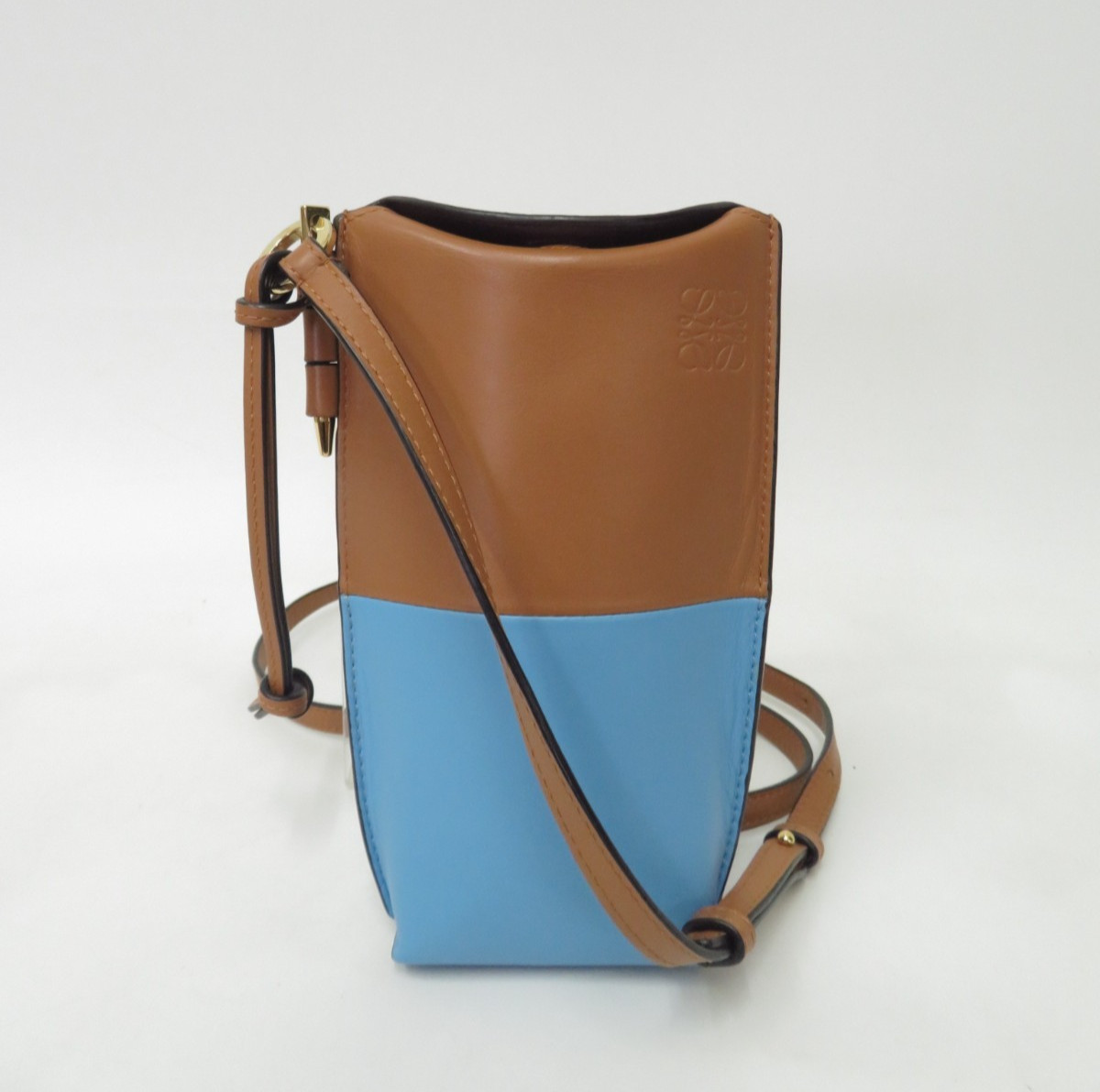 Authentic LOEWE Anagram Gate Pocket Leather Shoulder Bag S#53443