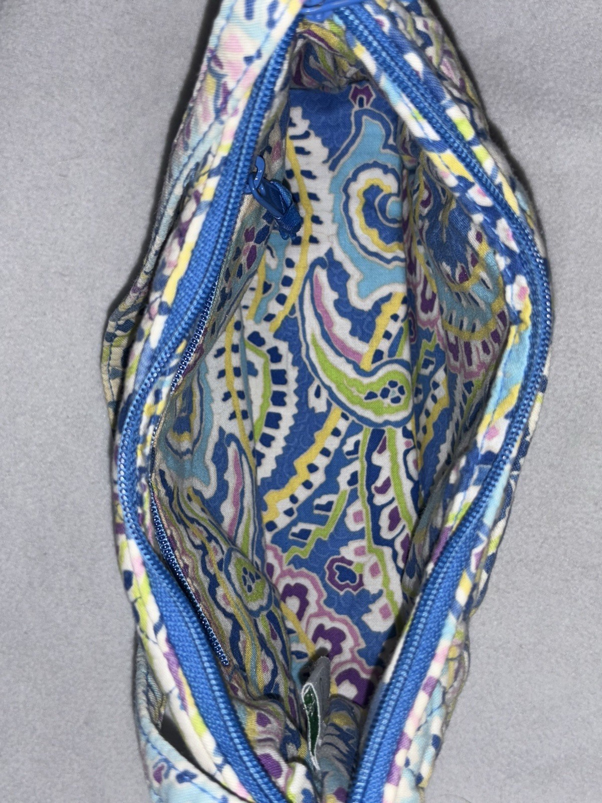 Vera Bradley Capri Maggie multi colored Blue Shoulder Bag Paisley VTG, Retired