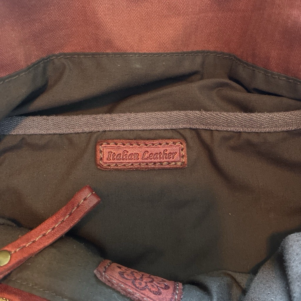 Lucky Brand Brown Shoulder Bag Shoulder Strap Zip Closure Lined Inner Pockets