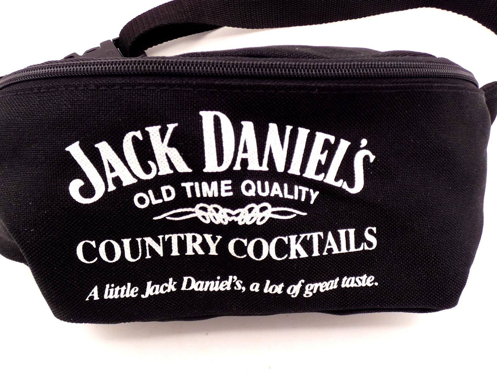Jack Daniels Black Fanny Pack Old-time quality country cocktails – Unisex