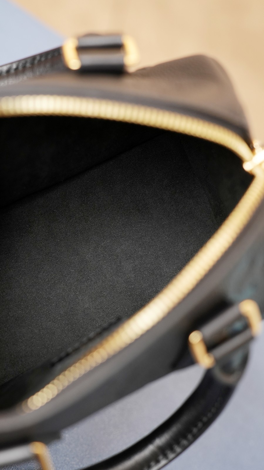 Louis Vuitton Speedy20 Black Monogram Empreinte Shoulder bag Almost Brand NEW