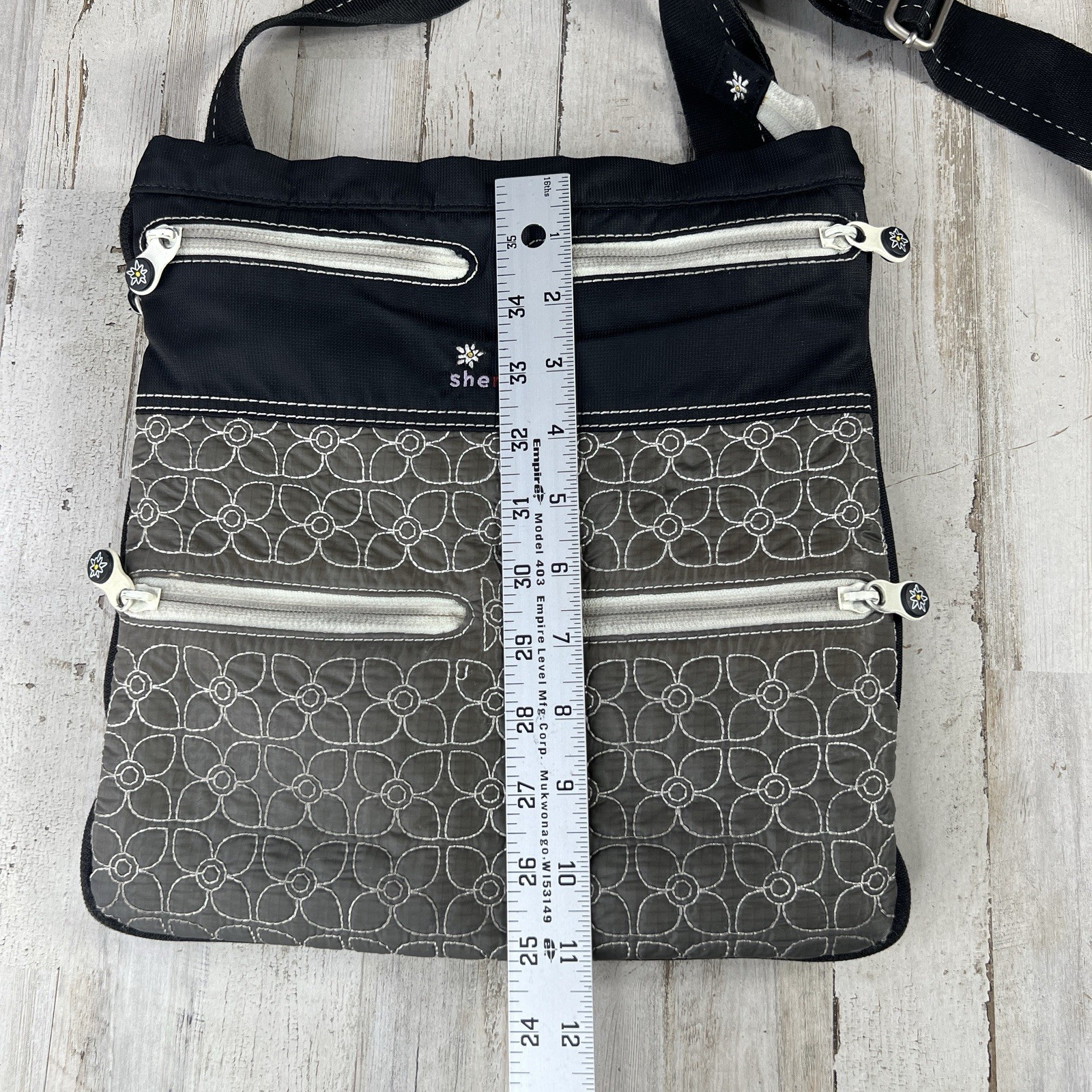 Sherpani Le Black Gray Multi-Pocket Crossbody Bag Travel Purse Quilted USA Made