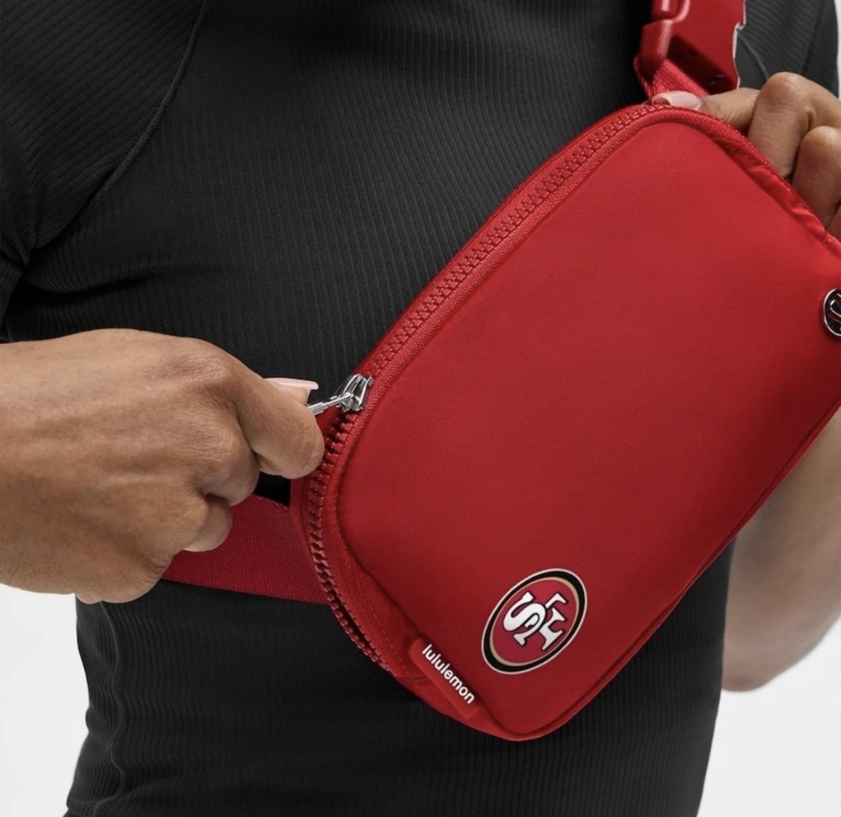 AUTHENTIC San Francisco 49ers lululemon Everywhere Belt Bag College Red In Hand