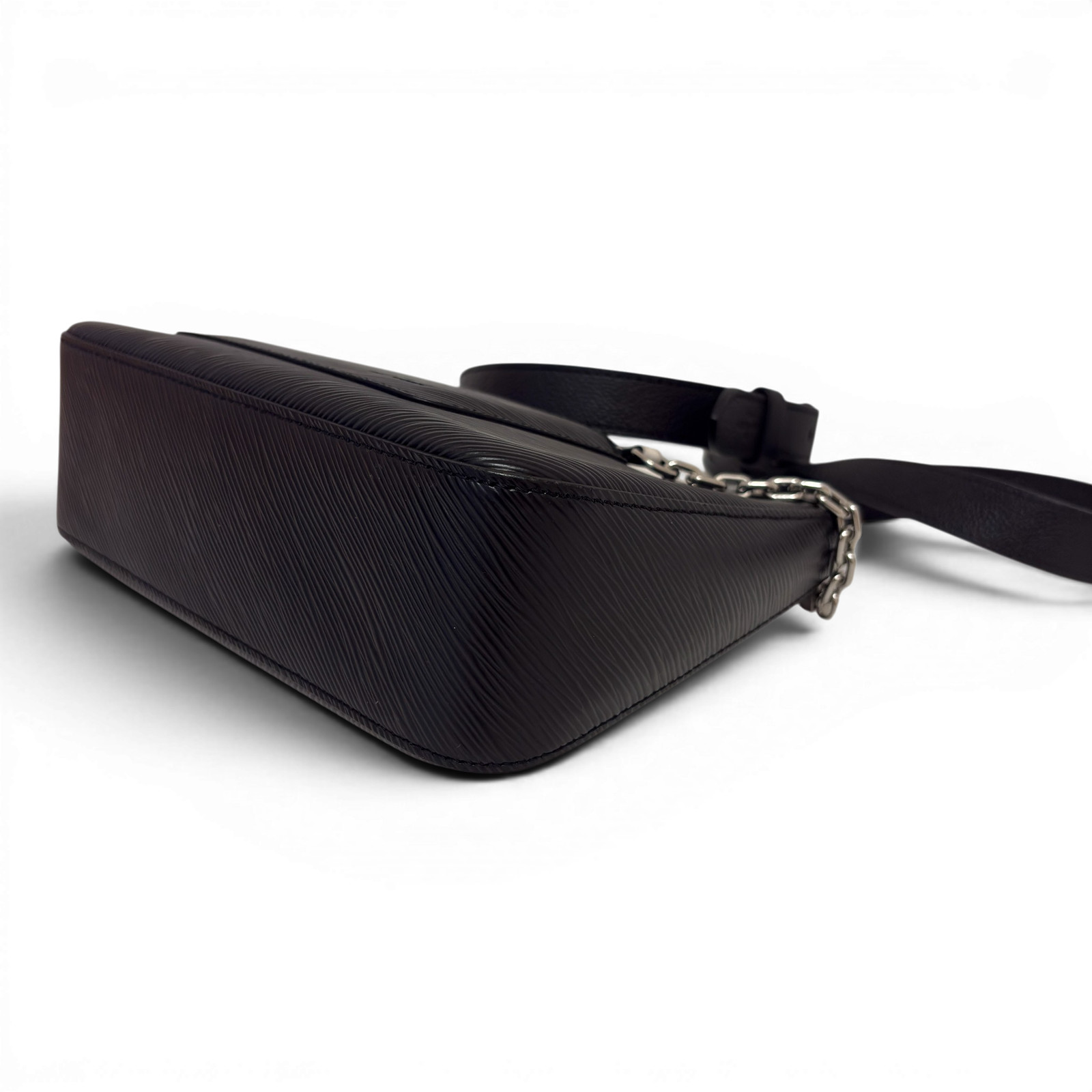LOUIS VUITTON Epi Marelle Black
