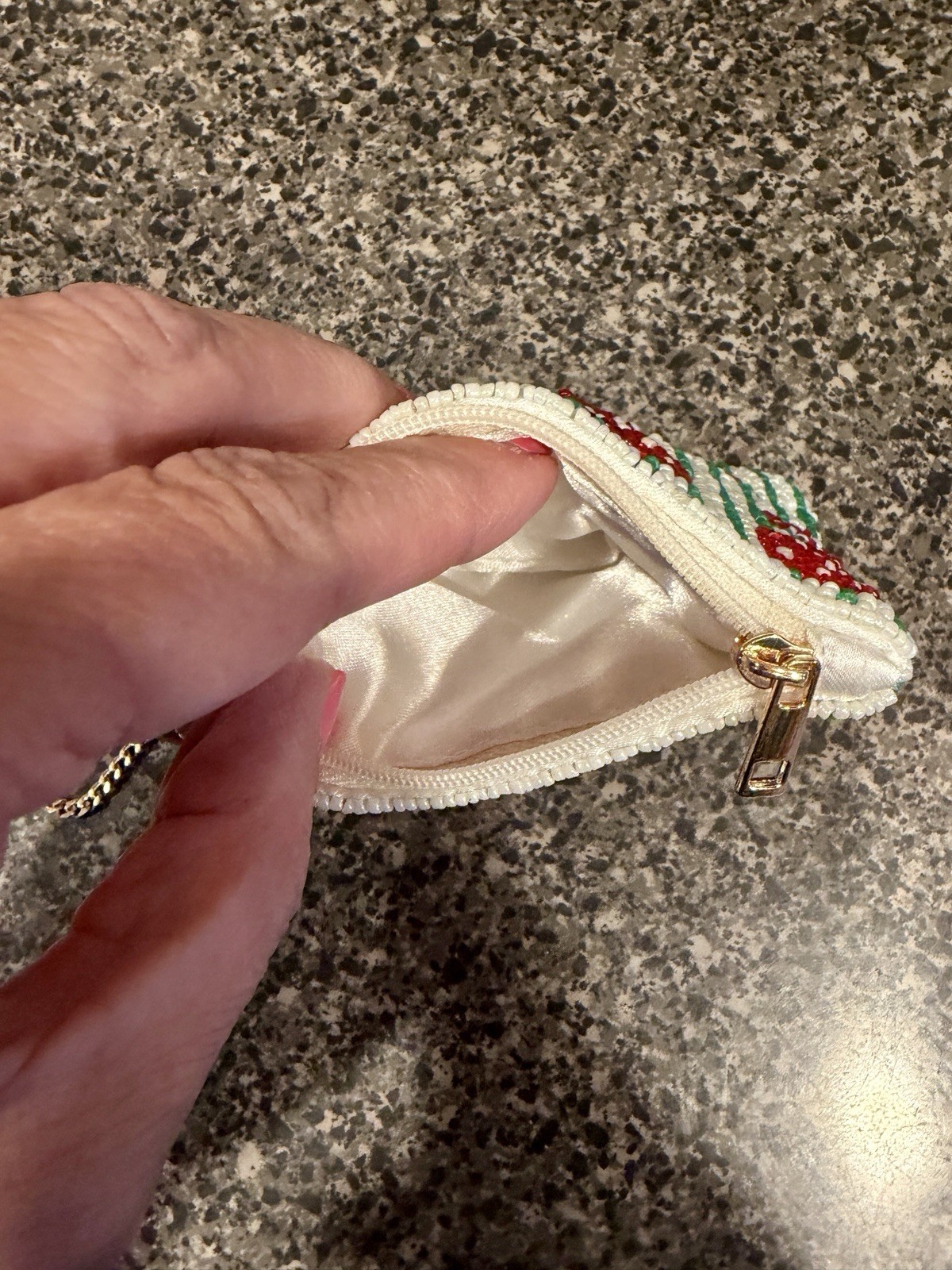 Made In India Beaded Strawberry Coin Purse NEW