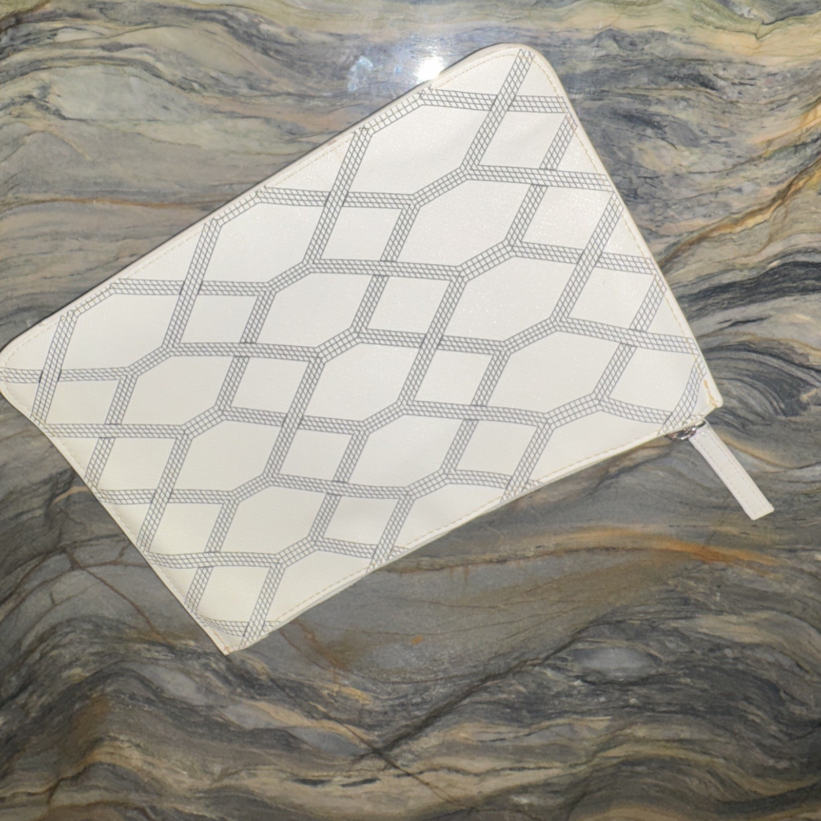 Le Bon Marche Rive Gauche White/Gray Geometric Zip Wristlet Strap Clutch Bag