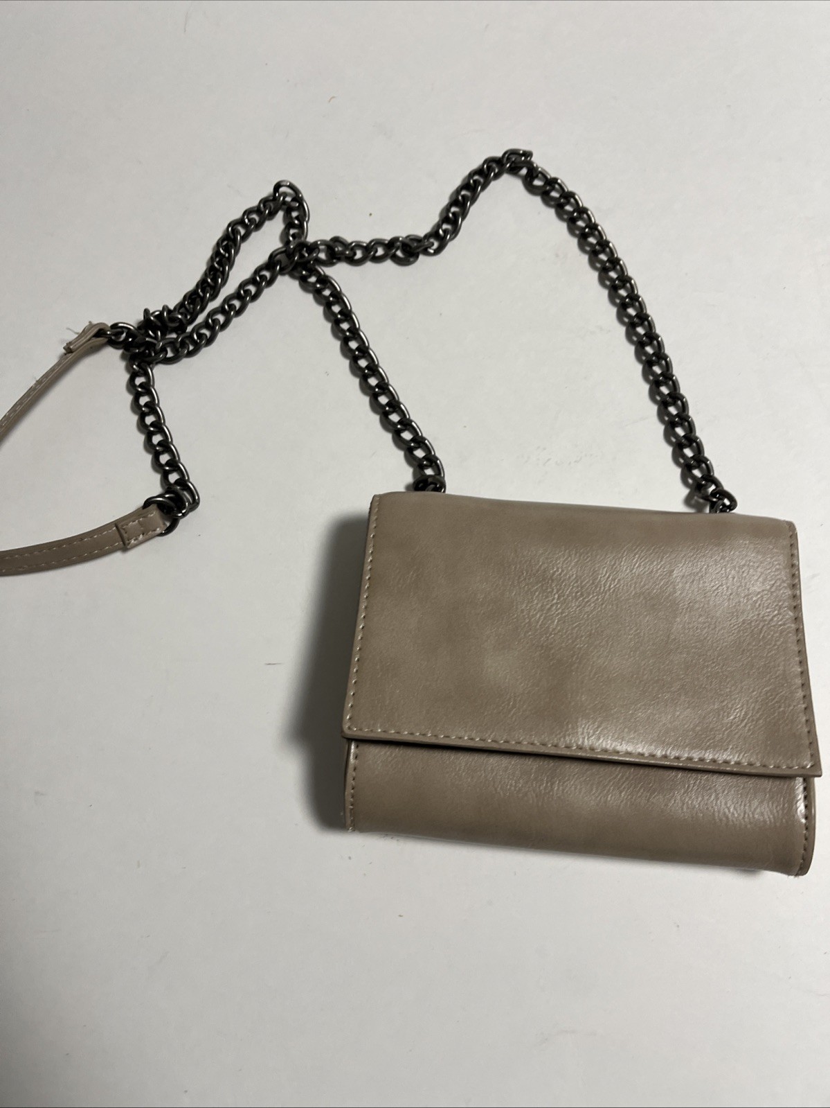 Forever 21 Chain Purse Crossbody Tan 5×6 Inch Tan