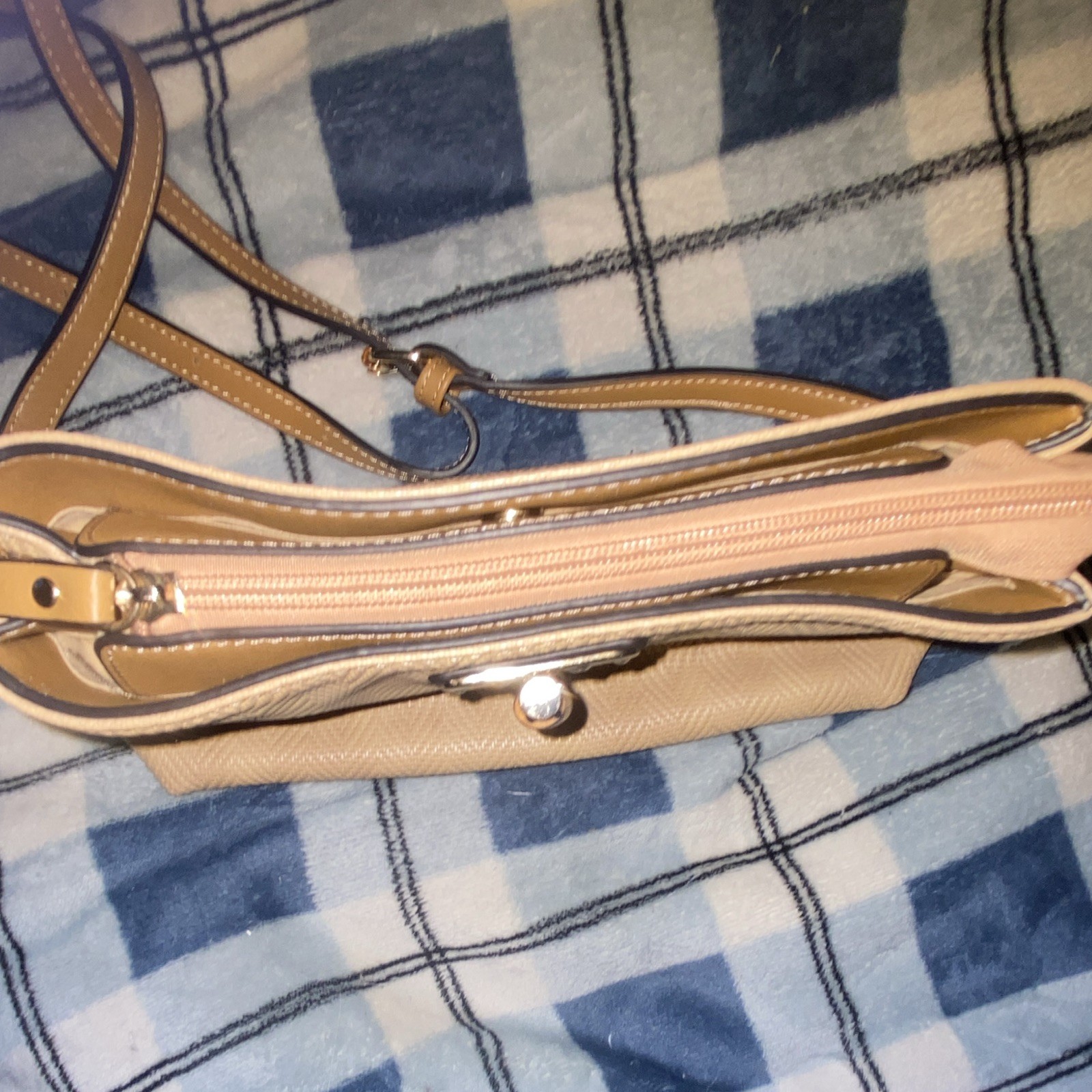 Sondra Roberts Beige/Tan Chevron Small Crossbody Zip/Mag Snap Adj Strap Silver