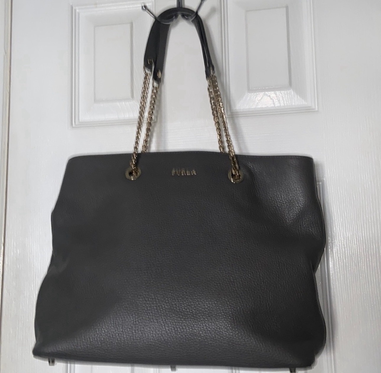 Furla Julia chain leather tote bag inside pocket