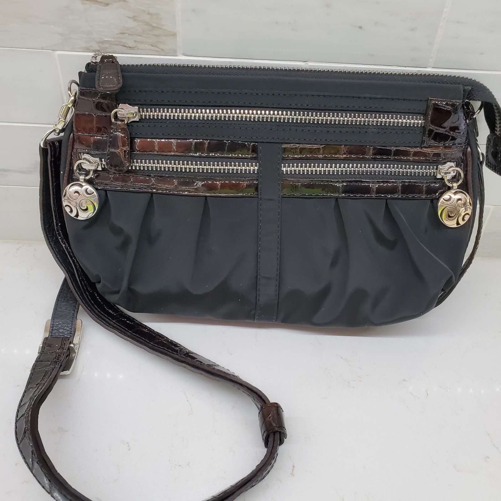 Brighton Twister Go Go Pouch Chocolate & Black Nylon & Leather w Earrings