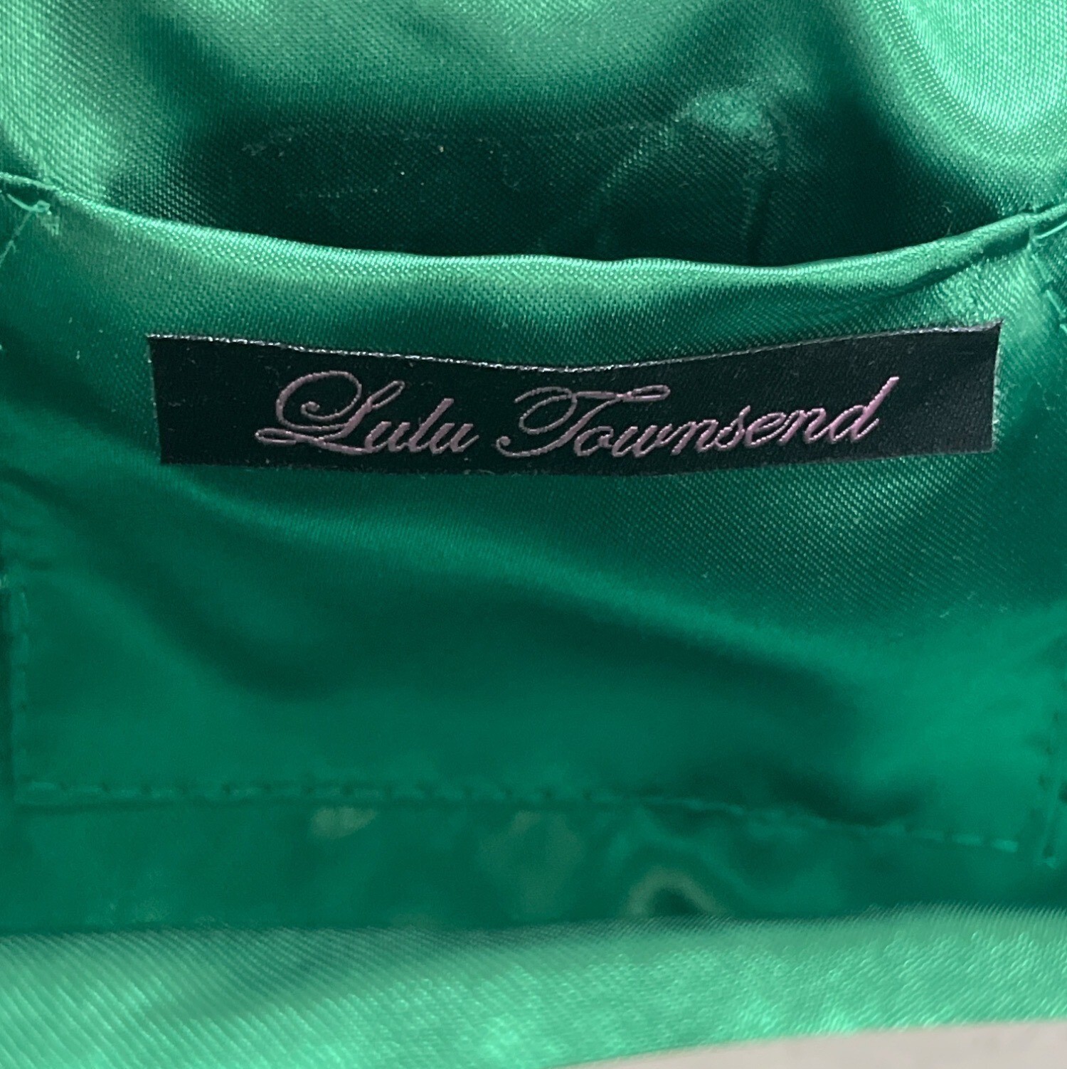 Lulu Townsend Women’s Green Folded Ribbon Rhinestone Clasp Evening Clutch Sz M