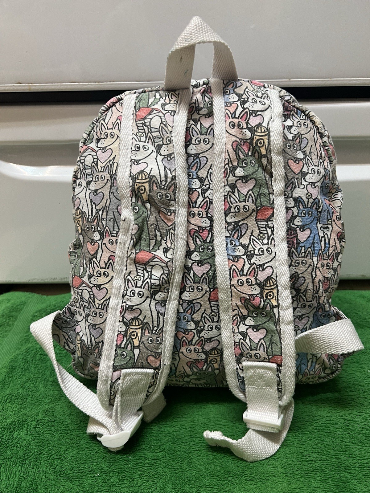 Bobs From Skechers Dog Backpack. 10” X 10” X 3.25”