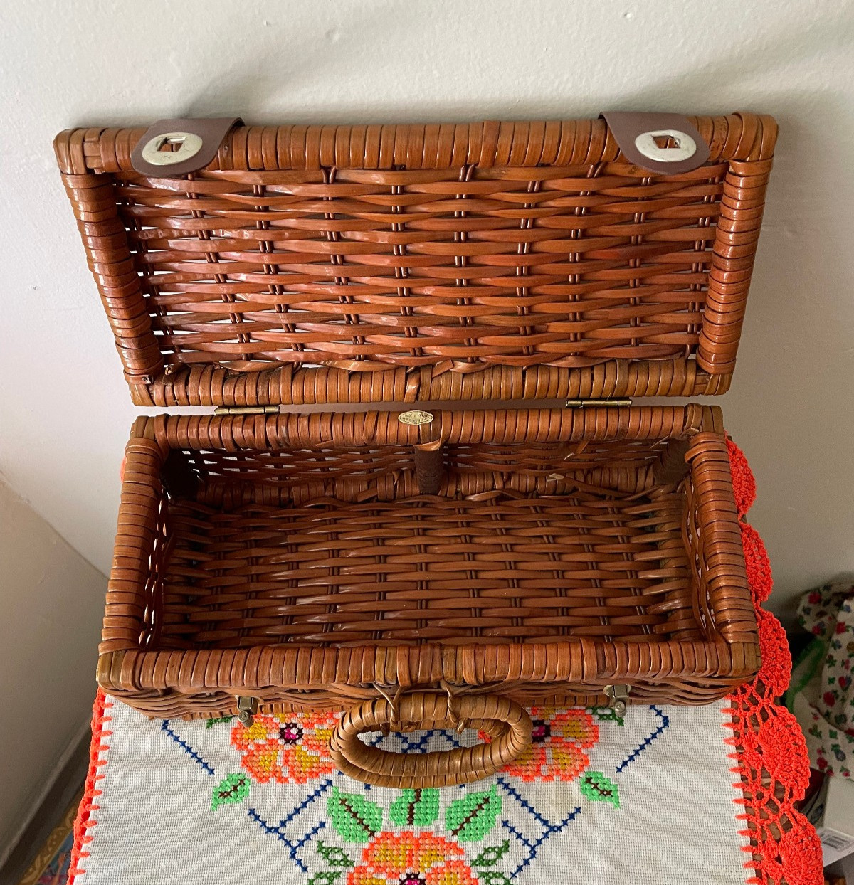 Vintage Wicker Basket Bag