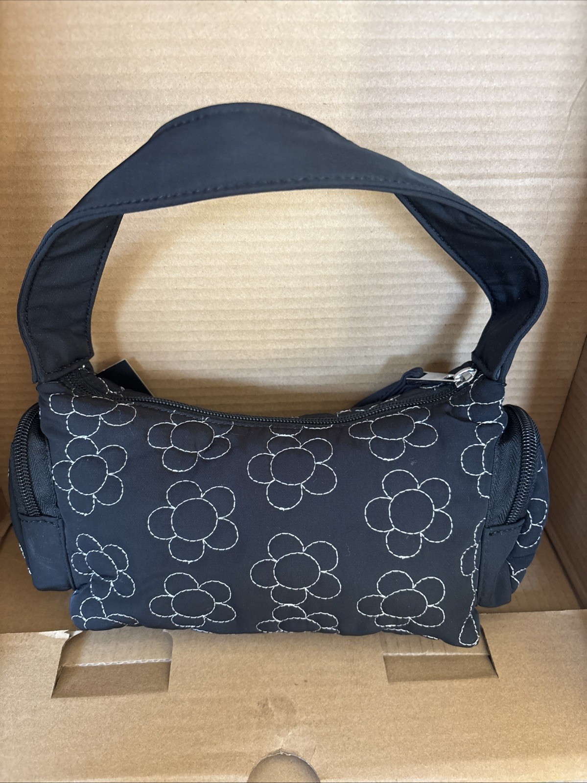 New Art Class Responsible Style Black Floral Purse 2 Pockets. Zip