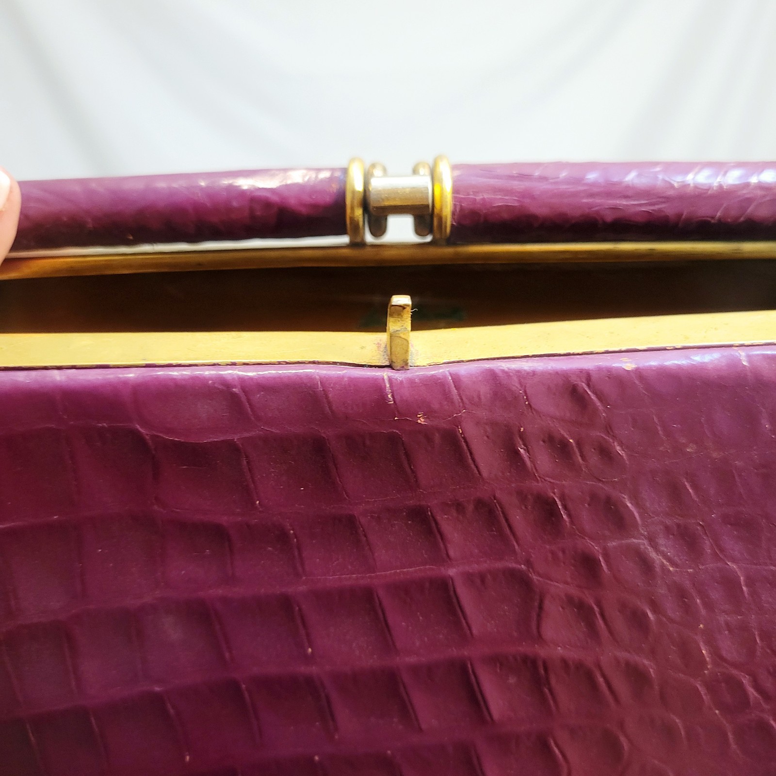 Authentic 1940s Alligator Purple Embossed Shoulder Bag