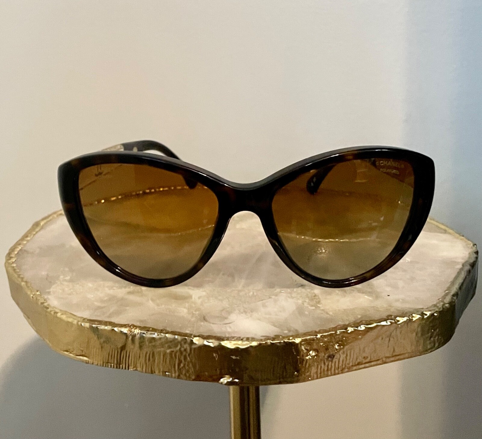 NIB CHANEL POLARIZED ACETATE BROWN GOLD CC LOGO CRYSTAL SUNGLASSES SUNNIES $950