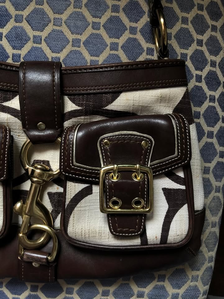 Vintage Coach Mandy Legacy Brown and Cream Leather Shoulder Bag