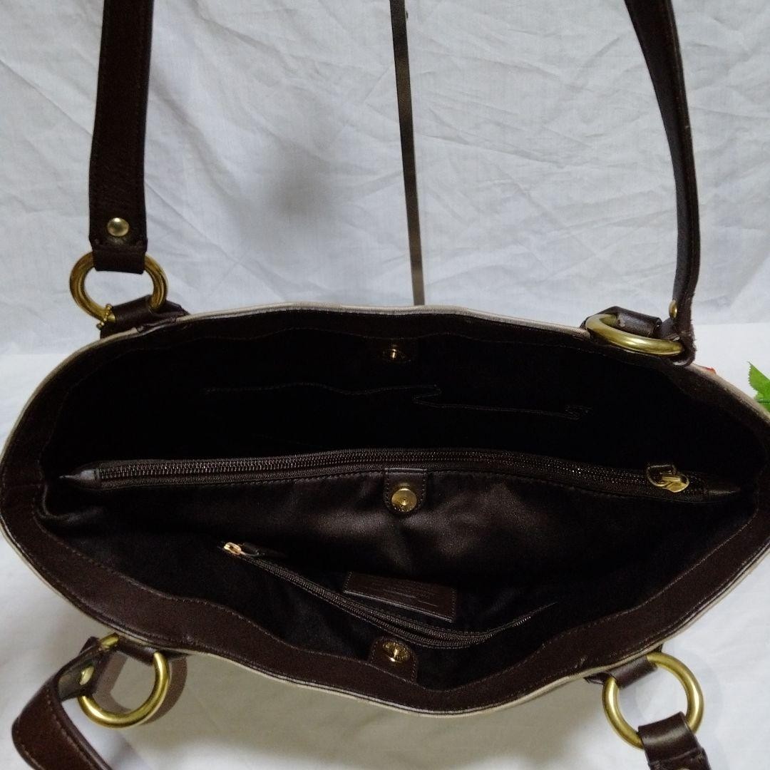 Excellent condition COACH Shoulder Bag Handbag Soho 25294 22a