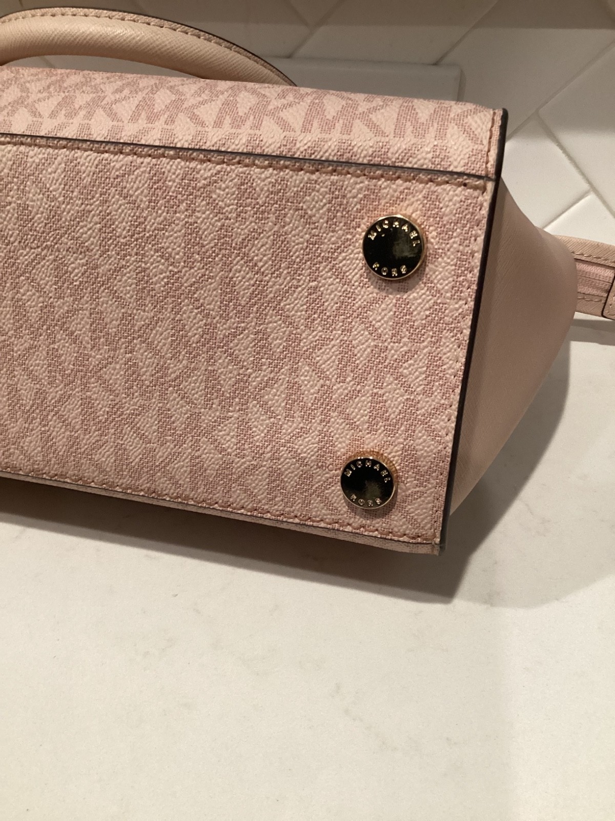 nwt Michael, Kors, Selma, medium bag MK $398
