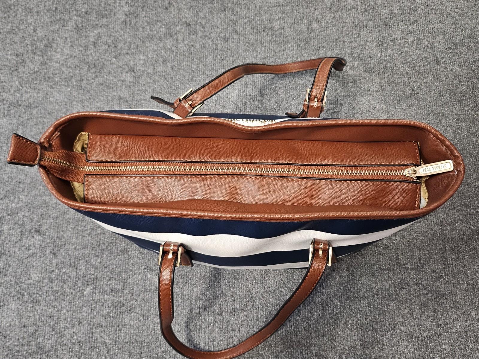 Michael Kors Jet Set Travel Striped Saffiano Leather Tote Bag Navy Blue & White