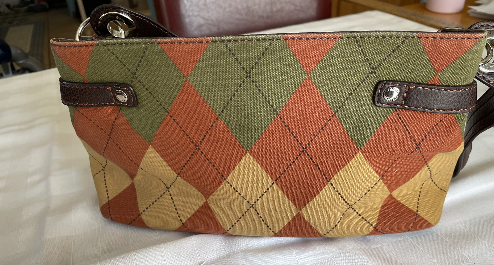 Tommy Hilfiger womens purse, fall colors 11″ x 7″ , zip center divides two sides