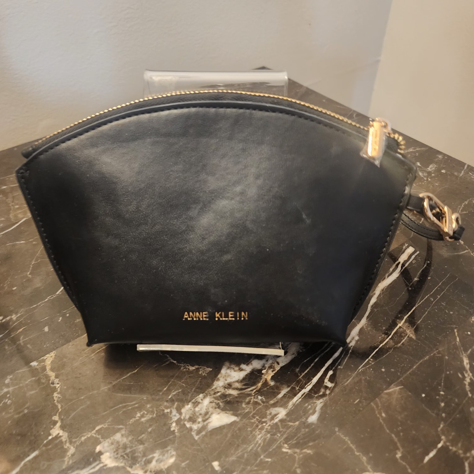 Anne Klein Monaco Collection Blk Crossbody Handbag with Matching Cosmetic Bag