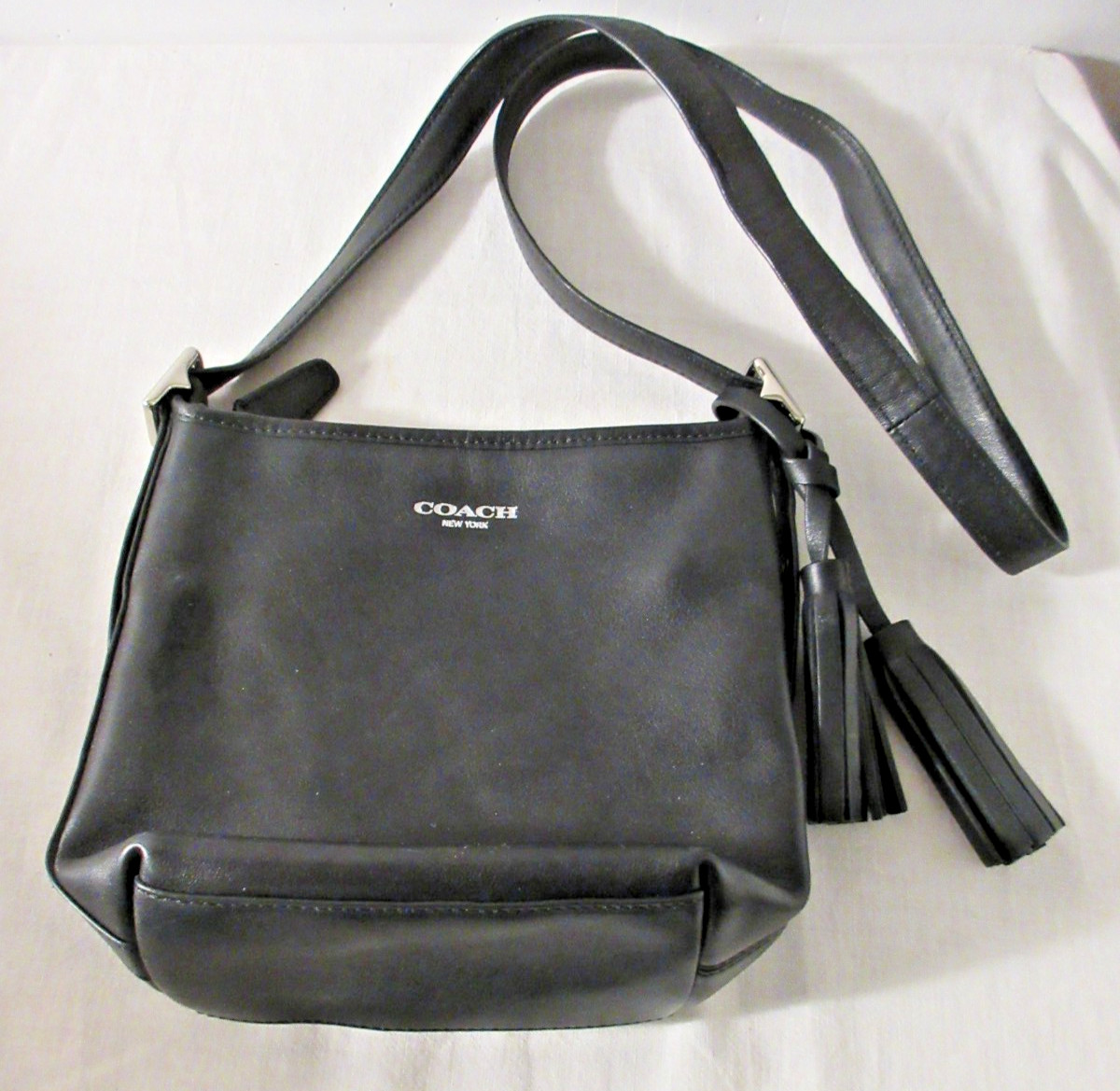 Coach New York BLACK ZIPPER CROSSBODY Bag Tassels Detachable Strap Inner Pocket