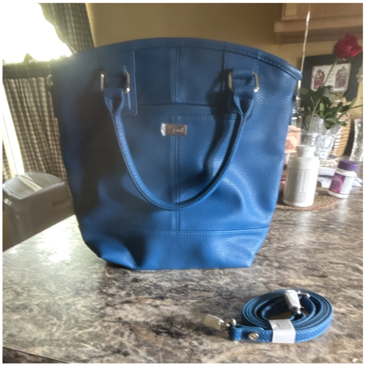 Jewell Blue Pebbled Shoulder Bag Stitching Metal Logo Plate Detachable Strap