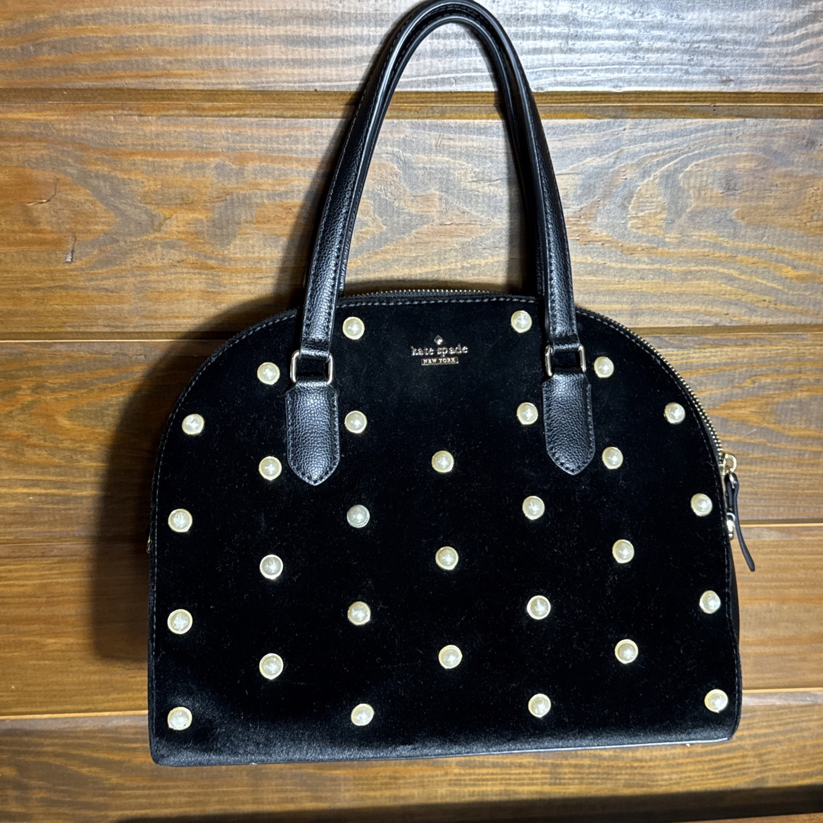 Kate Spade NY Reiley Laurel Way Blk Velvet Pearl Stud Crossbody Handbag EUC