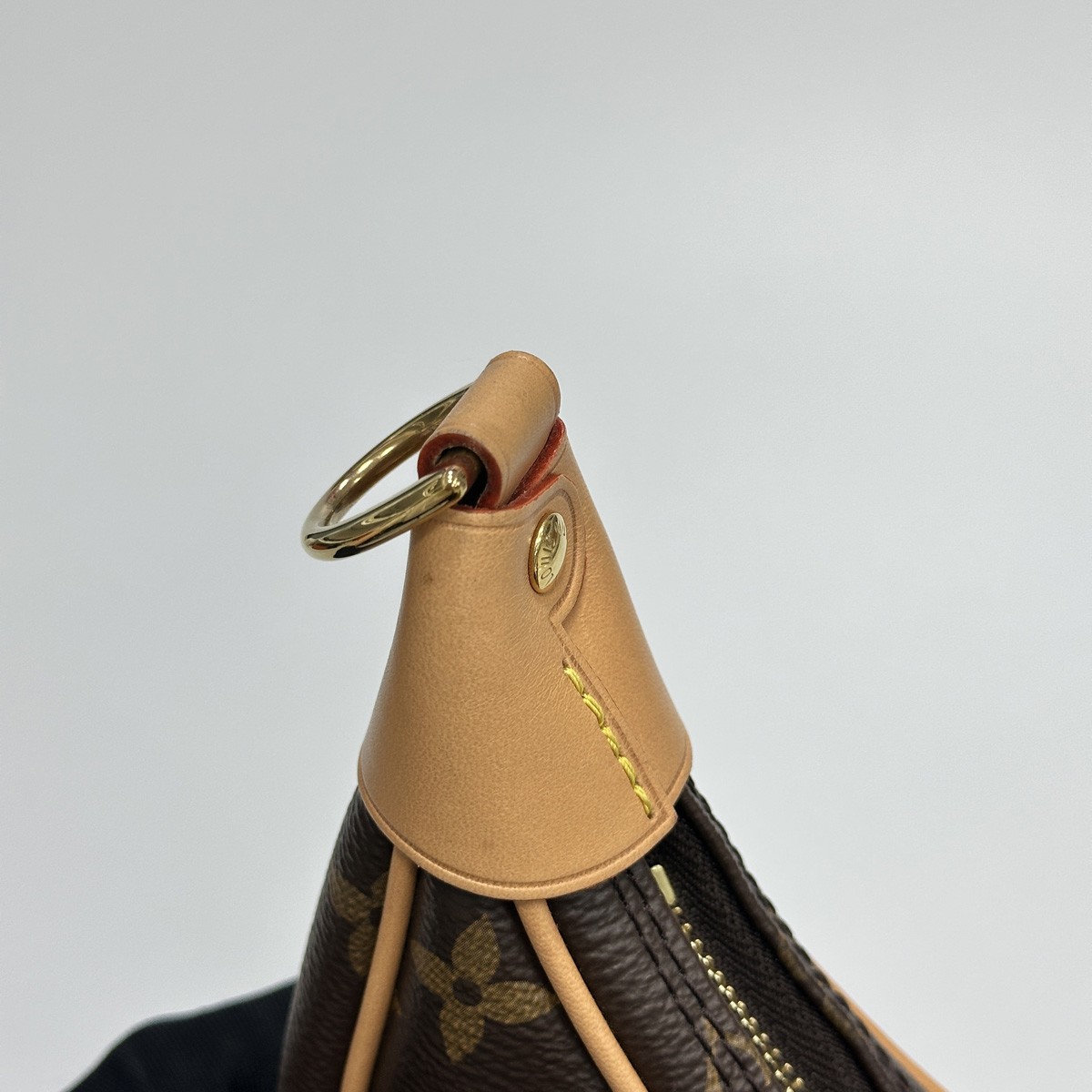 Louis Vuitton Loop Monogram Canvas Pea Shape Underarm Shoulder Crossbody Handbag