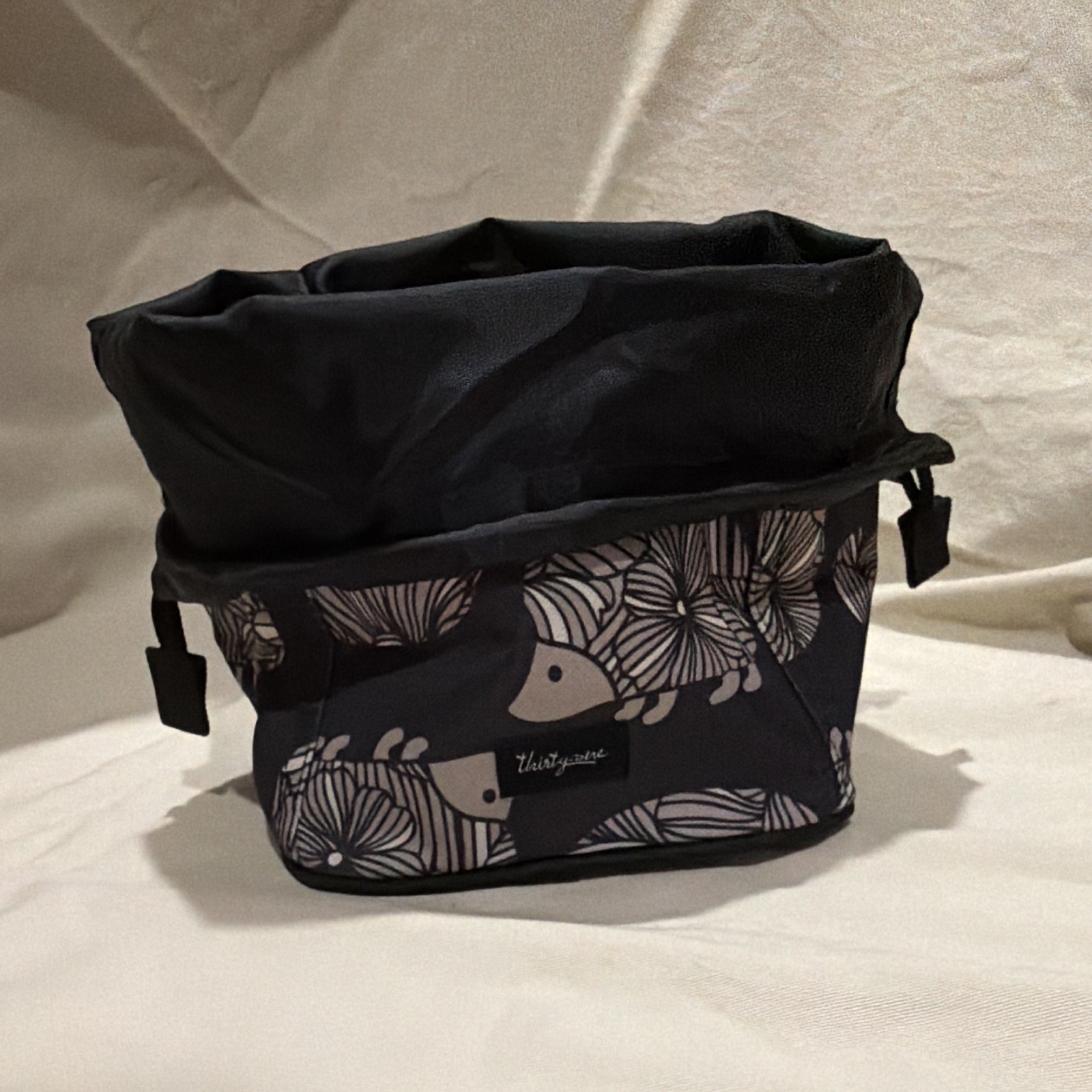 Thirty-One Black & White hedgehog Drawstring Closure nylon Bag