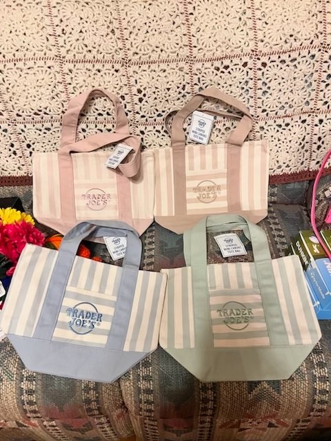 TRADER JOES MINI STRIPED BAGS – NEW WITH TAGS! Set of 4!
