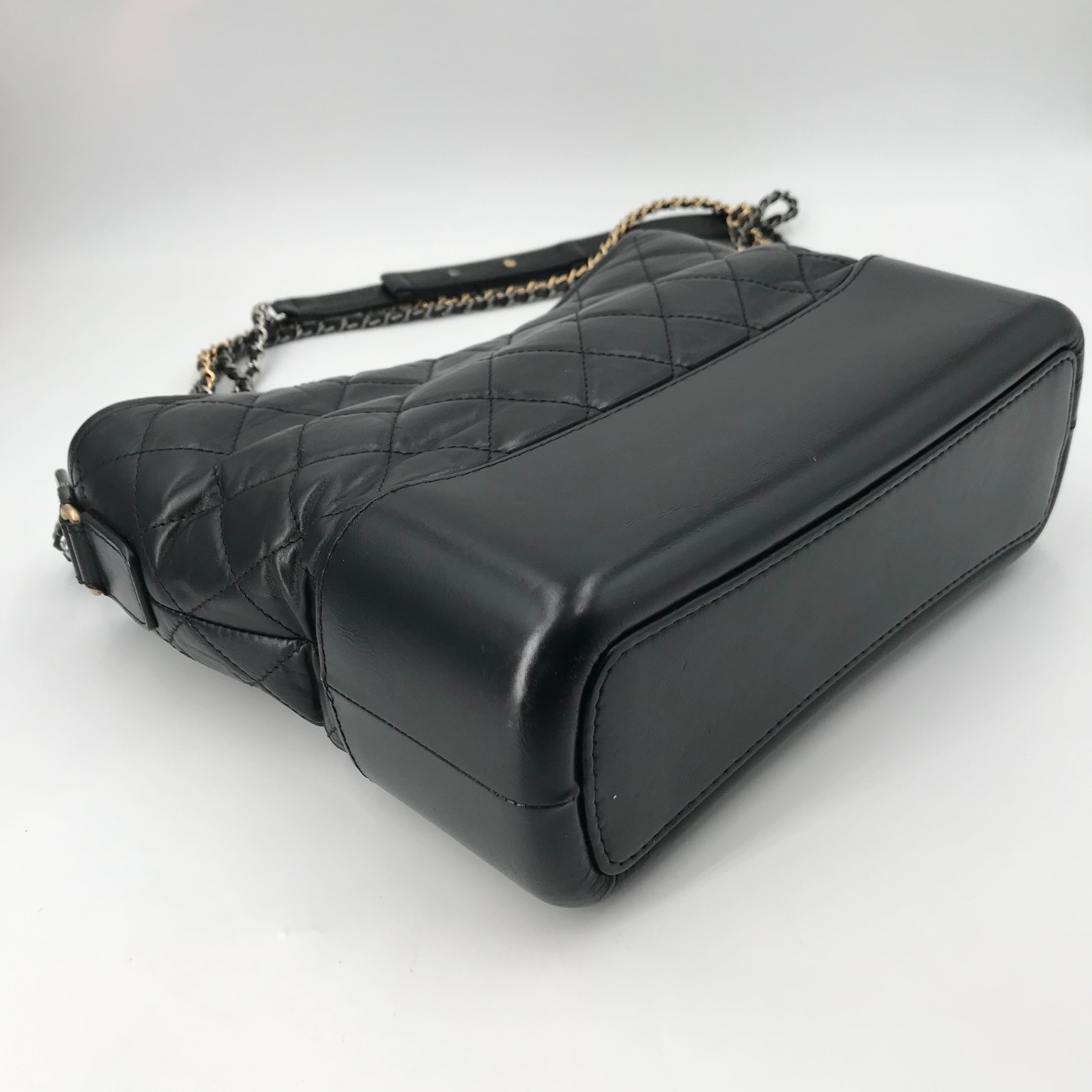Chanel Hobo Bag Black Gold Medium 24 Series 28x23x10cm