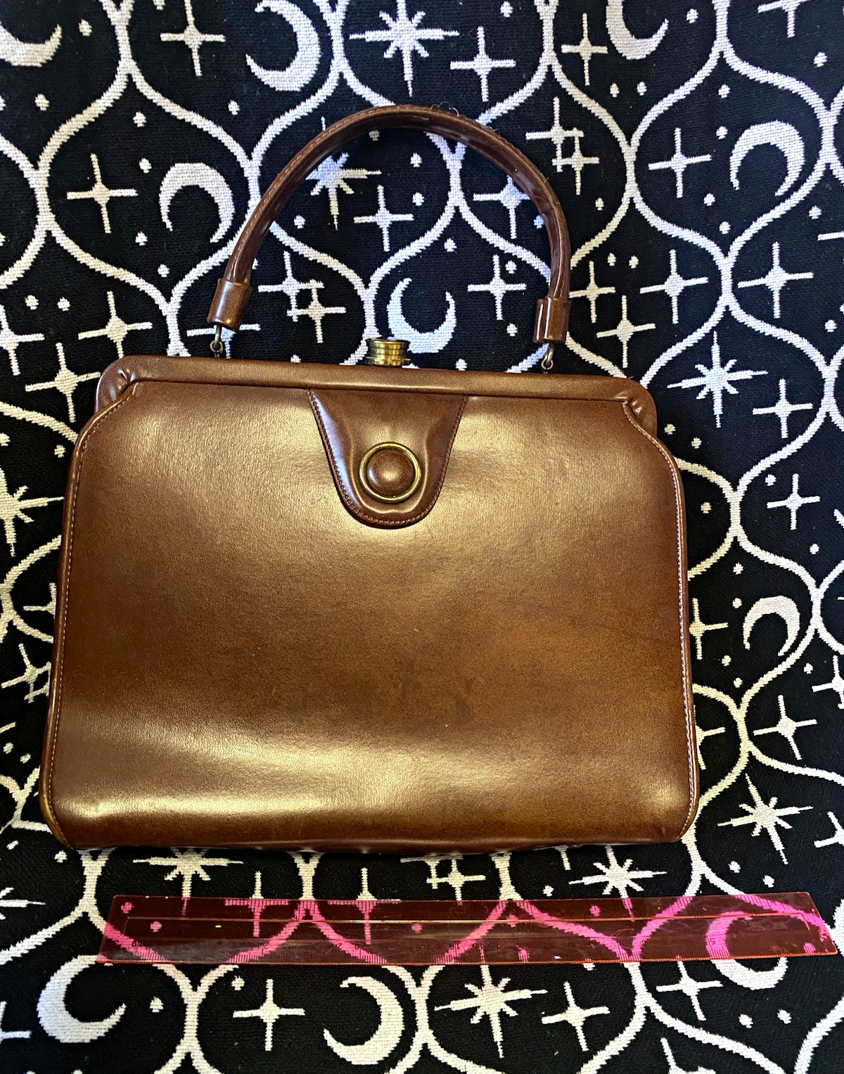 Women’s Brown Top Handle Satchel Kiss Lock Gold Tone Hardware Lined Pockets