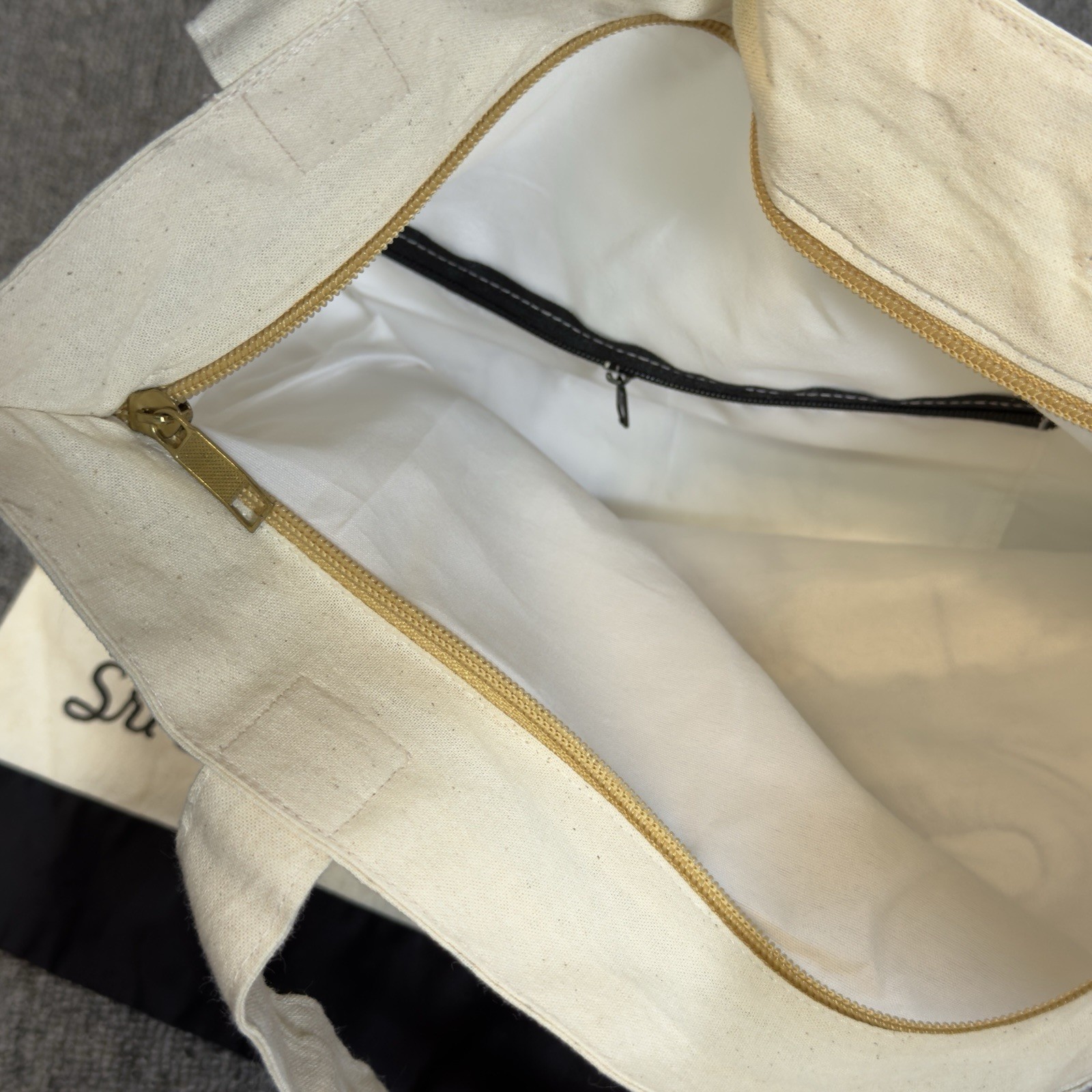 Sri Lanka Canvas Tote Bag with Interior Pocket Medium Size Excellent Condition
