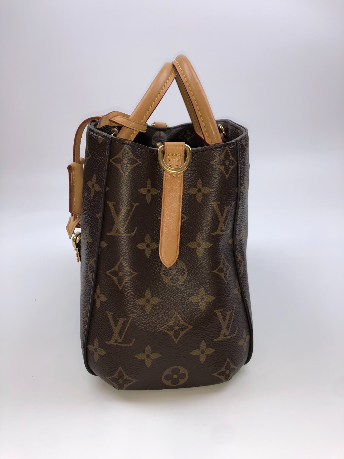 Louis Vuitton Montaigne MM Monogram Canvas Authentic Handbag With Lock
