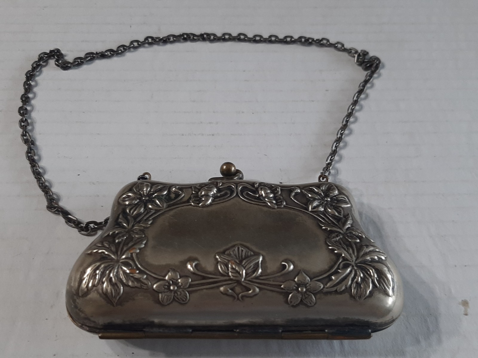 1920s Antique German Silver Coin Hard Shell Floral Design Purse 123 Grams B1