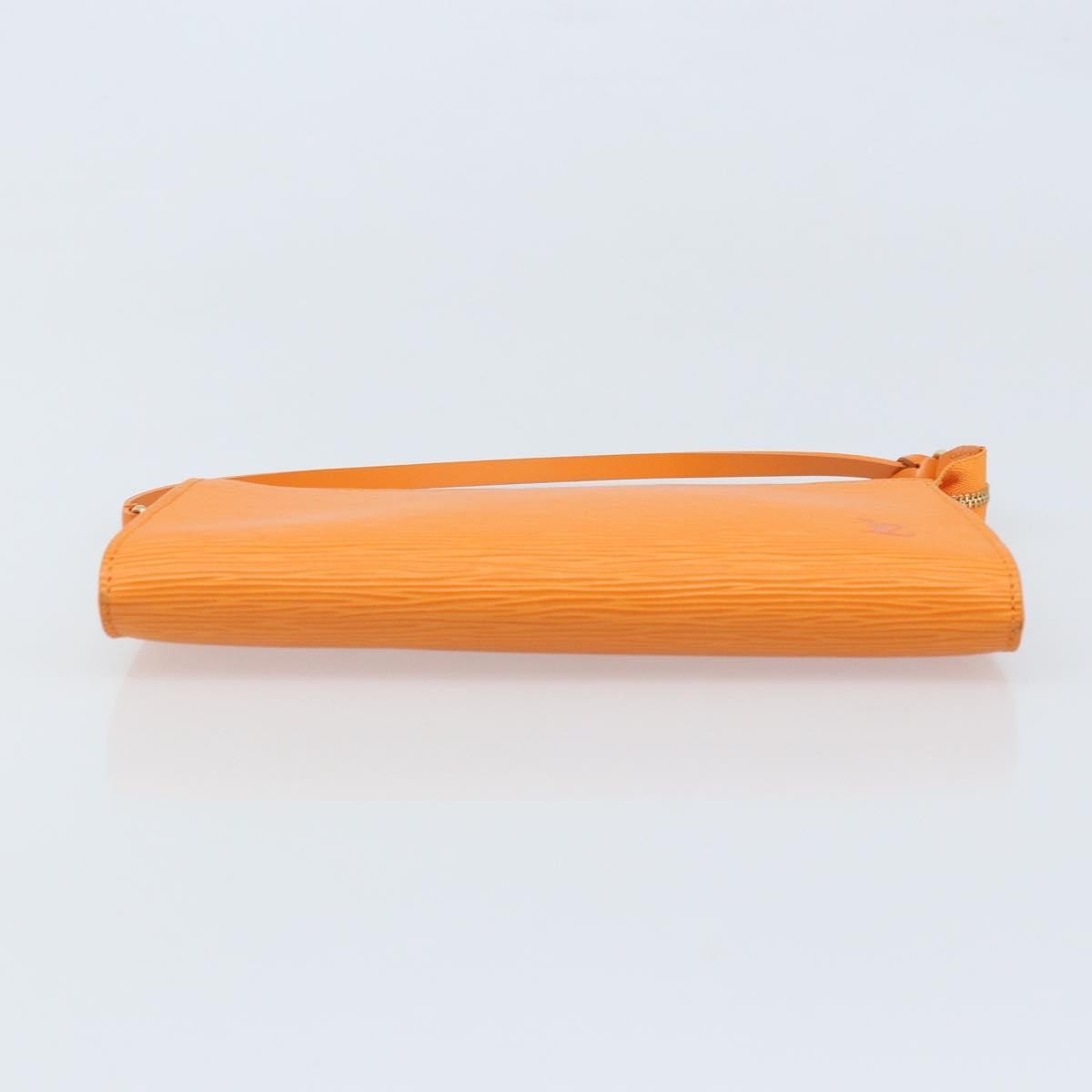 LOUIS VUITTON Epi Pochette Accessoires Pouch Orange Mandarin M5294H Auth YKZ750V