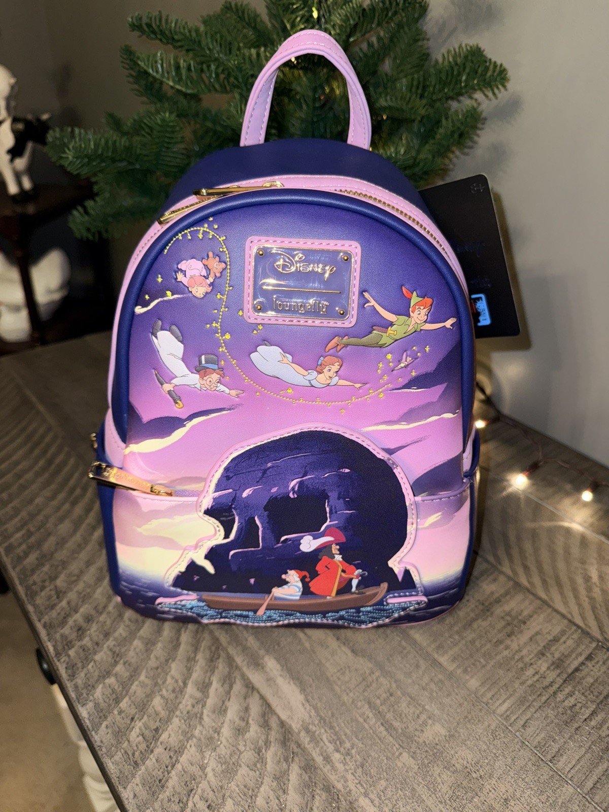 Loungefly Disney NYCC Exclusive – 2022 Fall Convention LE Peter Pan Skull Rock