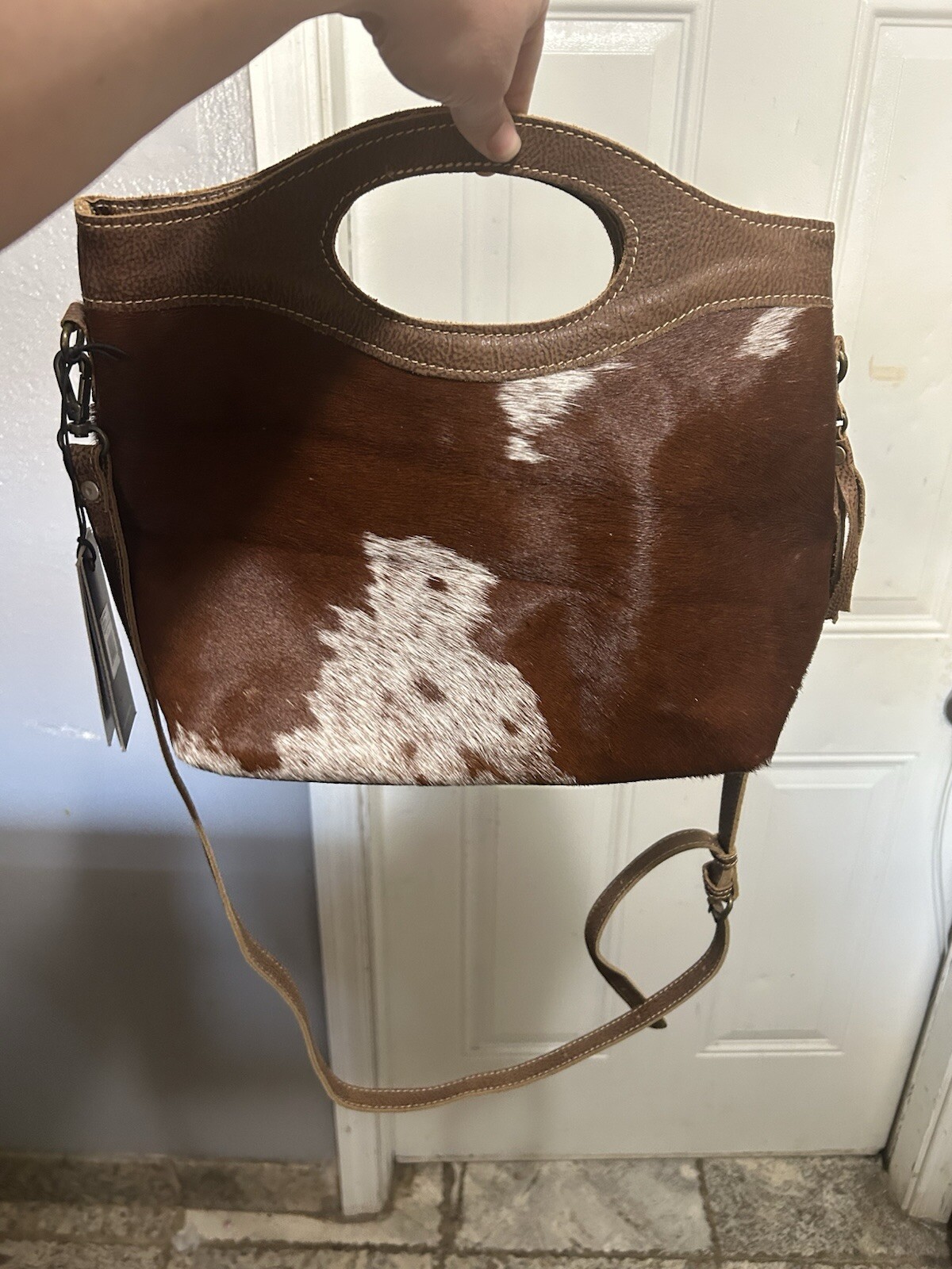 Myra Womens Western Cowhide Purse Medium Brown Shoulder Snap 13.5 x 11 x 4.5 in