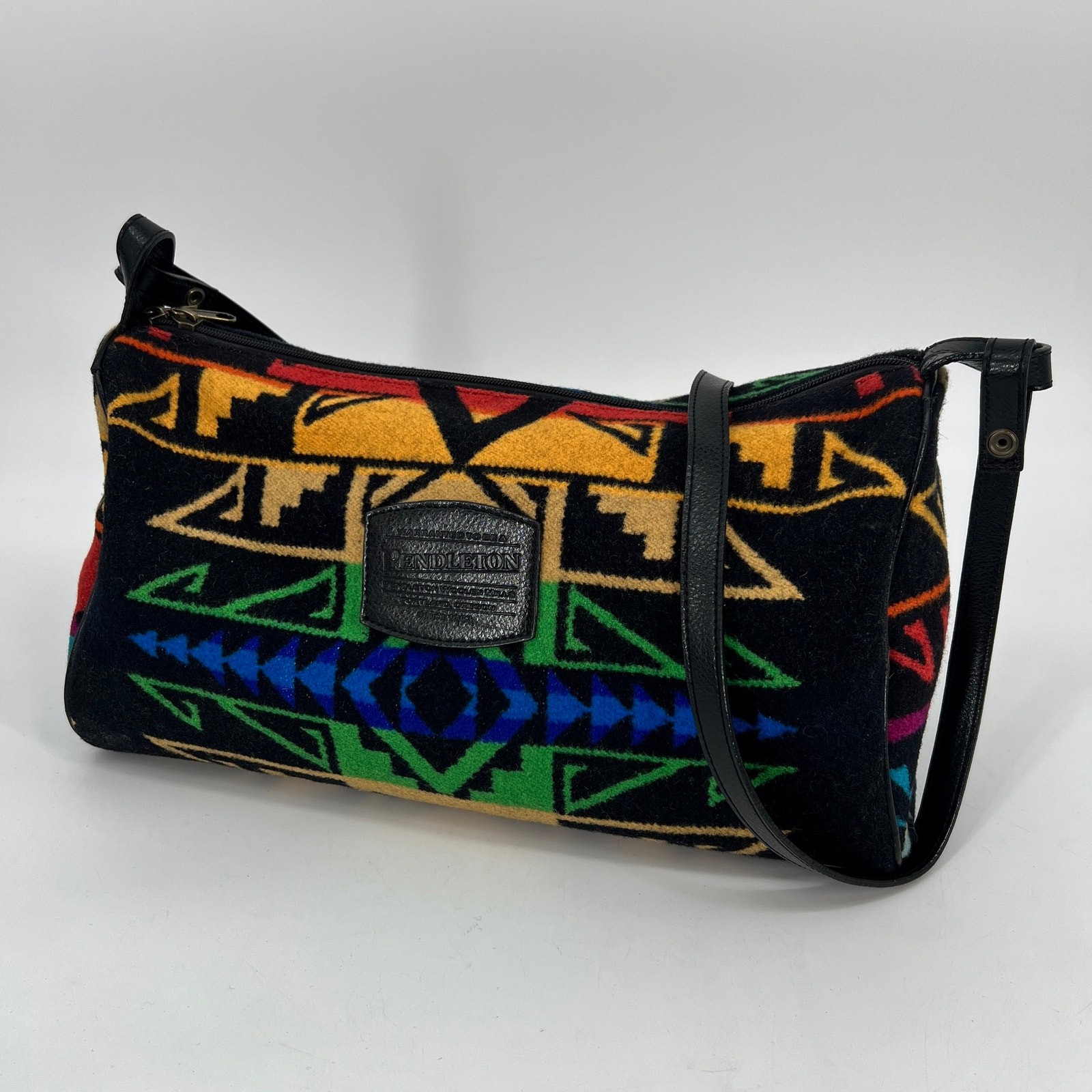 Pendleton Blanket Barrel Shoulder Bag Wool Blend Rainbow Aztec Southwestern READ