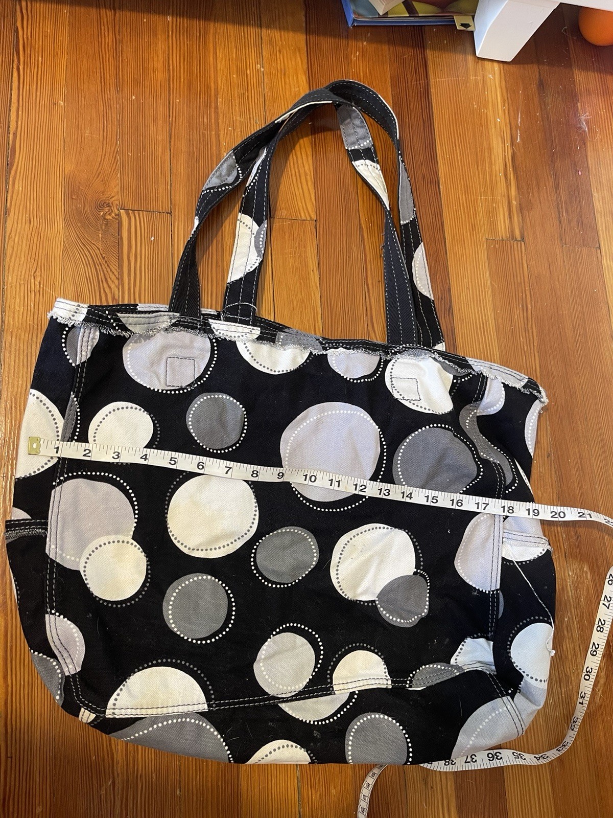 Thirty-One Large Black Gray White Polka Dot Tote Bag Key Clip Outer Pockets