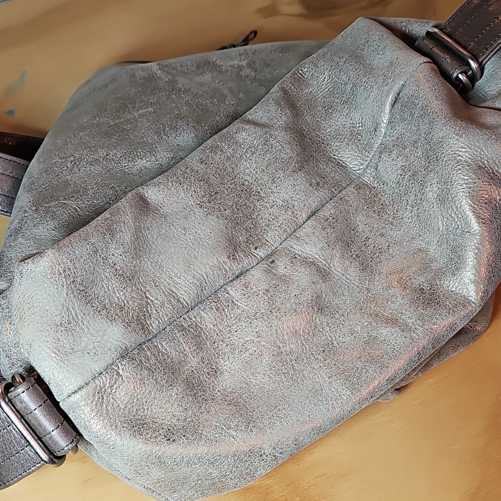 Rough & Tumble Rose On Iron Shoulder Bag Zip Closure, Detachable Strap