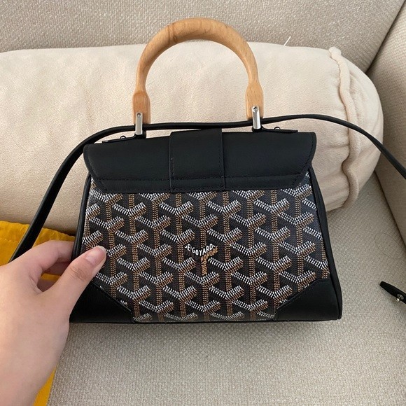 Goyard Shoulder Saigon Bag Soft Bag in black