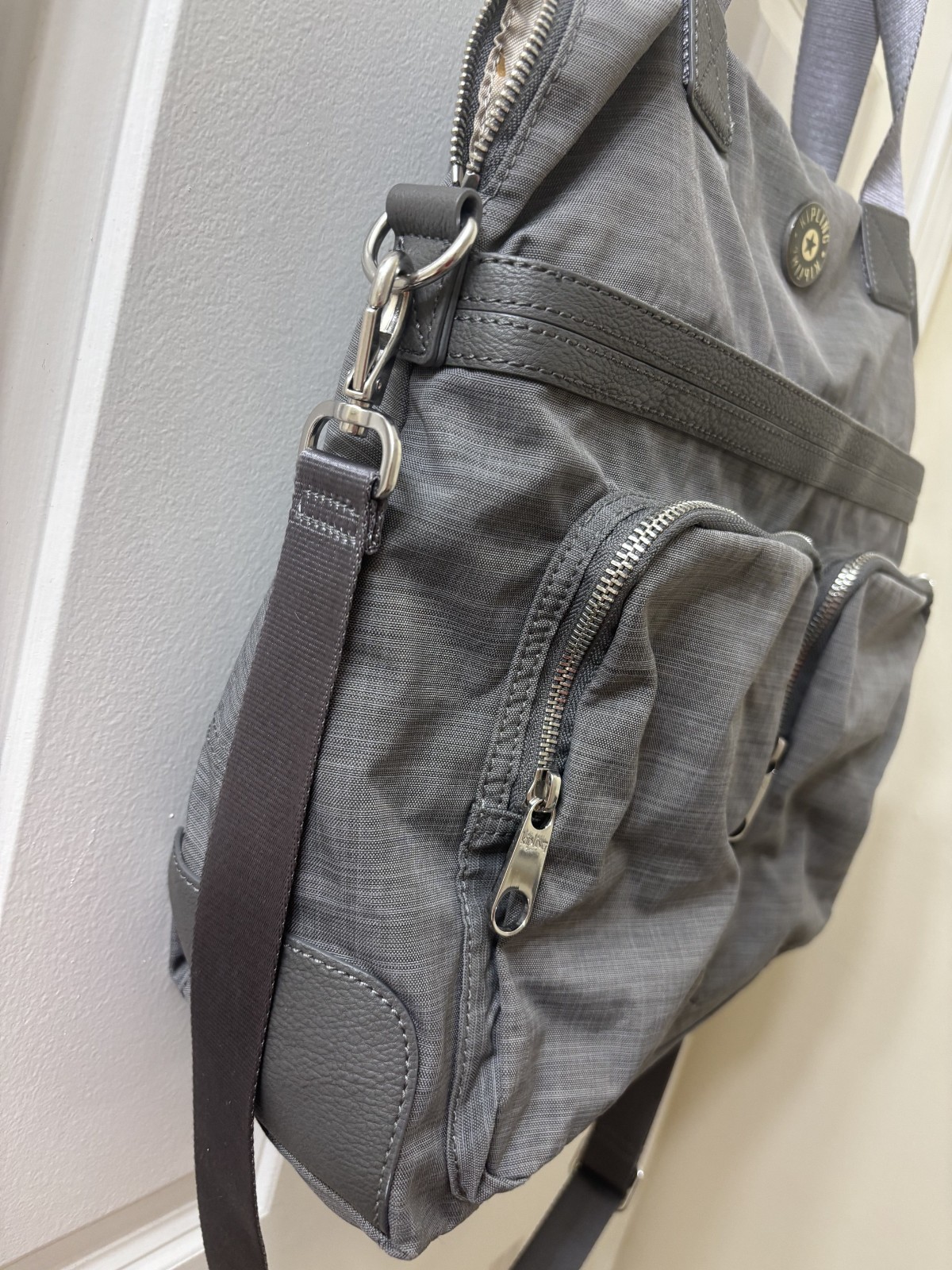 Kipling Rare GRAY Nylon BIG Pocket FRONT Large Weekend Travel Tote Bag
