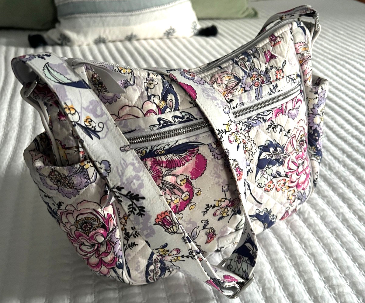 VERA BRADLEY Woman’s Large Crossbody Purse in “Hummingbird Park” Print