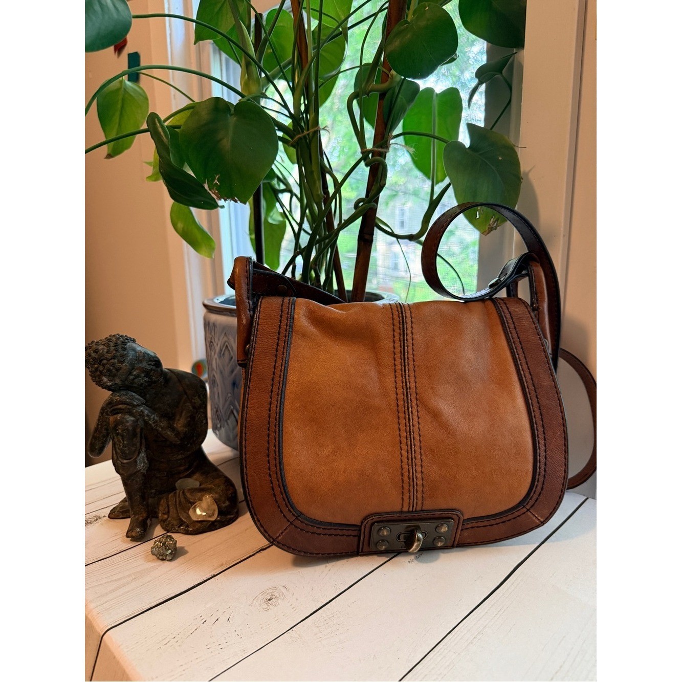 Fossil | Vintage Two-Tone Tan and Dark Brown Leather Saddle Crossbody